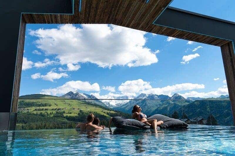 Alpenwelt felsenbad infinitypool sommer